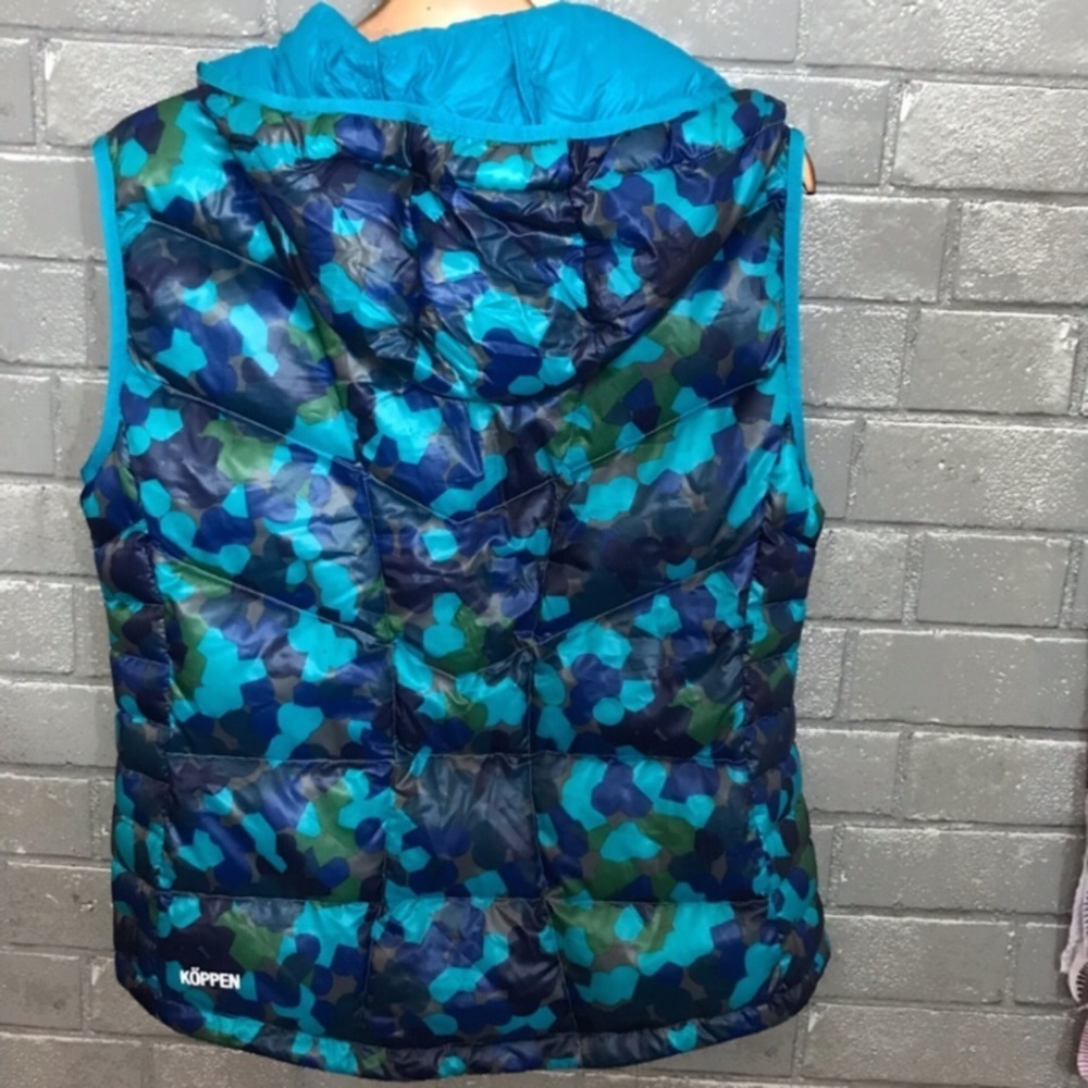 ⛱️Köppen - Blue & Green Camo Hooded Puffer Vest - S - Picture 2 of 3